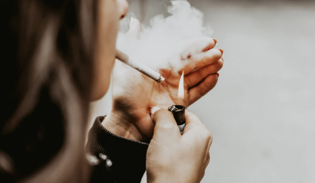 When Should I Quit Smoking Before Plastic Surgery? FORM